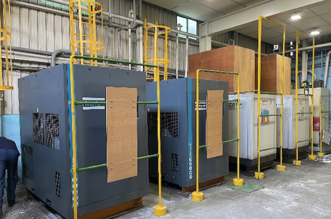 台南塑膠廠導入100HP變頻螺旋式空壓機｜IE5節能空壓系統改善